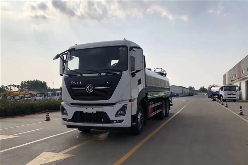 東風(fēng)天龍后八輪20噸噴霧車(chē)，國(guó)六綠化噴灑車(chē)